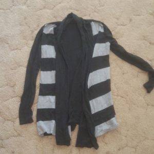 Gray stripped cardigan